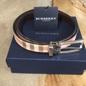 Burberry pink belt original and authentic